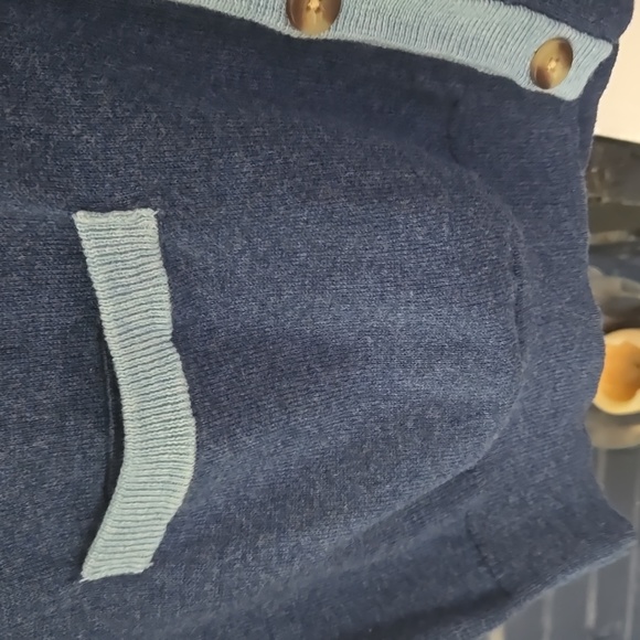 Crown & Ivy long sleeve sweater - Picture 6 of 11